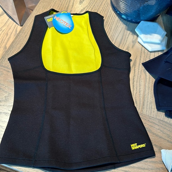 Hot shapers tank / waist trainer NWT - Picture 1 of 5